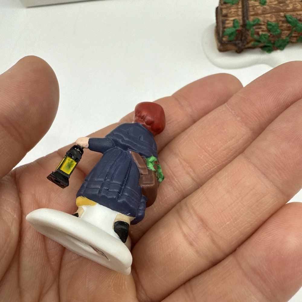 Dept 56 "Bringing Home The Yule Log" Heritage Village Collection #5558-1 - Picture 9 of 14